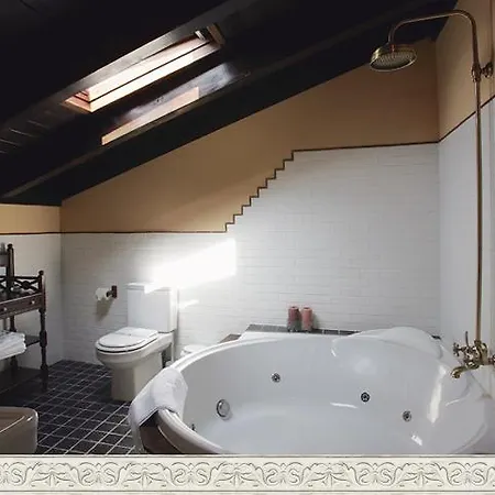 Hotel La Moncloa De San Lazaro 3*