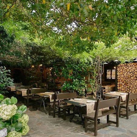 La Moncloa De San Lazaro Szálloda