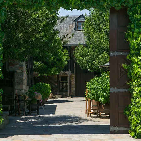 La Moncloa De San Lazaro Szálloda