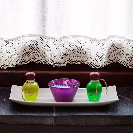 La Moncloa De San Lazaro 3* カカベロス