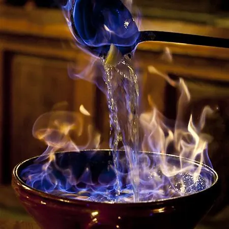 La Moncloa De San Lazaro Szálloda Cacabelos