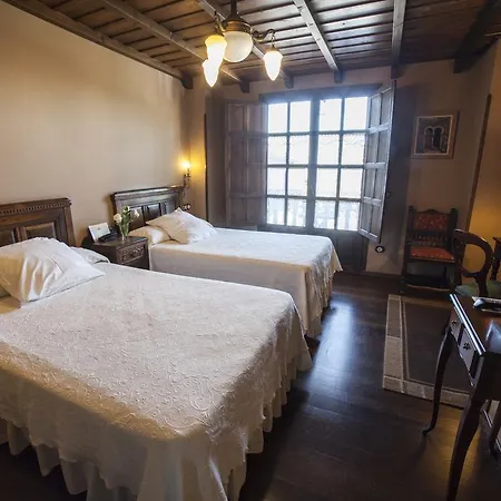 La Moncloa De San Lazaro Cacabelos (Leon)