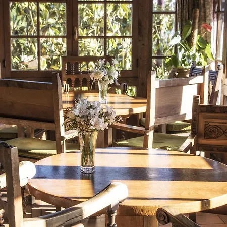 La Moncloa De San Lazaro