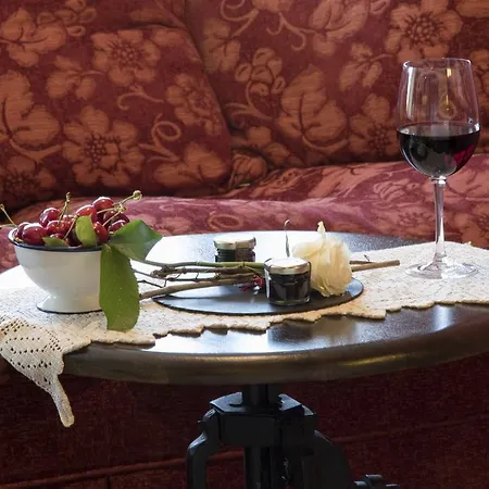 La Moncloa De San Lazaro