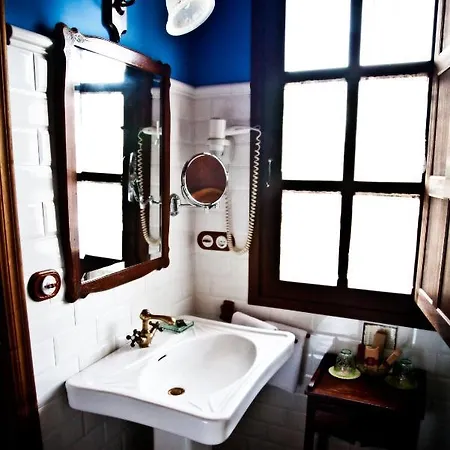 La Moncloa De San Lazaro Cacabelos