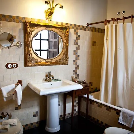 La Moncloa De San Lazaro