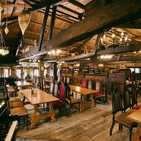 La Moncloa De San Lazaro Hotel 3*