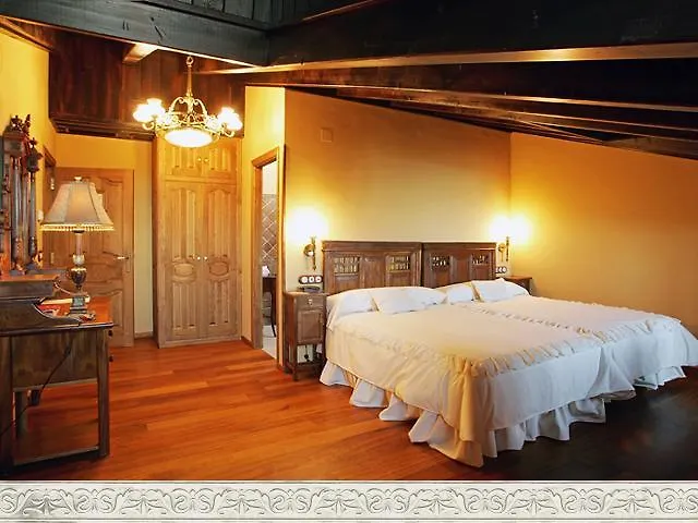 La Moncloa De San Lazaro 카카벨로스