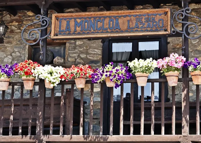 Ξενοδοχείο La Moncloa De San Lazaro 3*