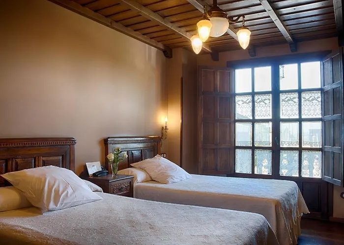 La Moncloa De San Lazaro