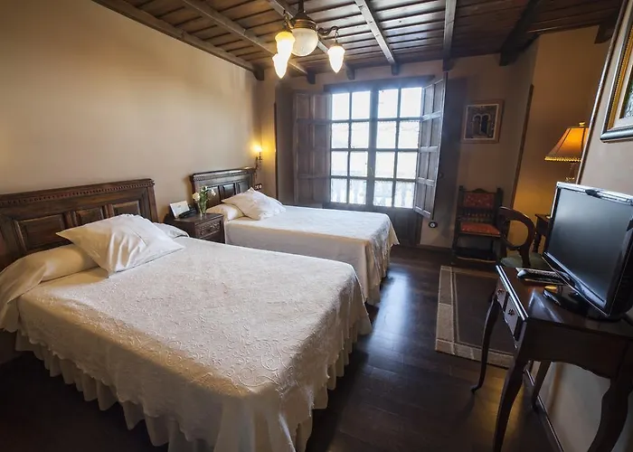 La Moncloa De San Lazaro 카카벨로스