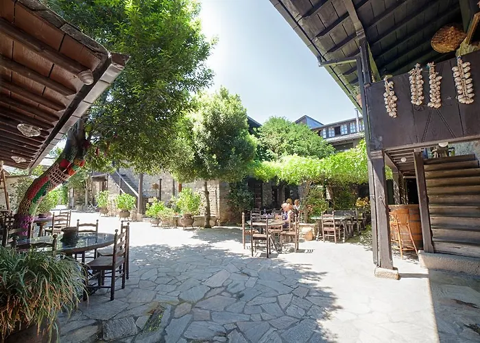 La Moncloa De San Lazaro 호텔