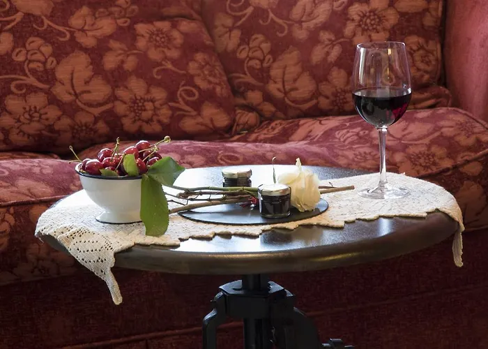 La Moncloa De San Lazaro