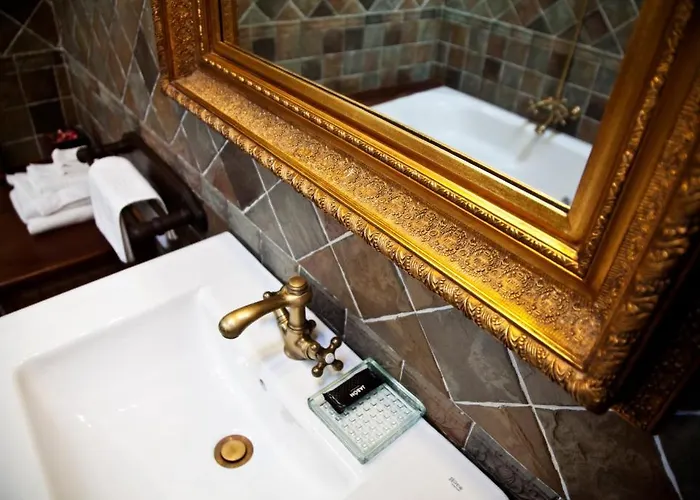 La Moncloa De San Lazaro 호텔 카카벨로스