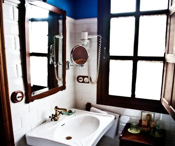 La Moncloa De San Lazaro Cacabelos (Leon)